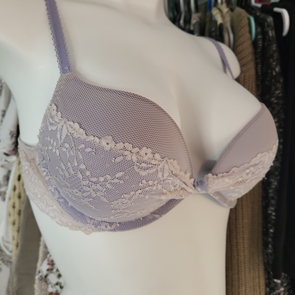 Victoria's Secret Purple Lace Contour Bra